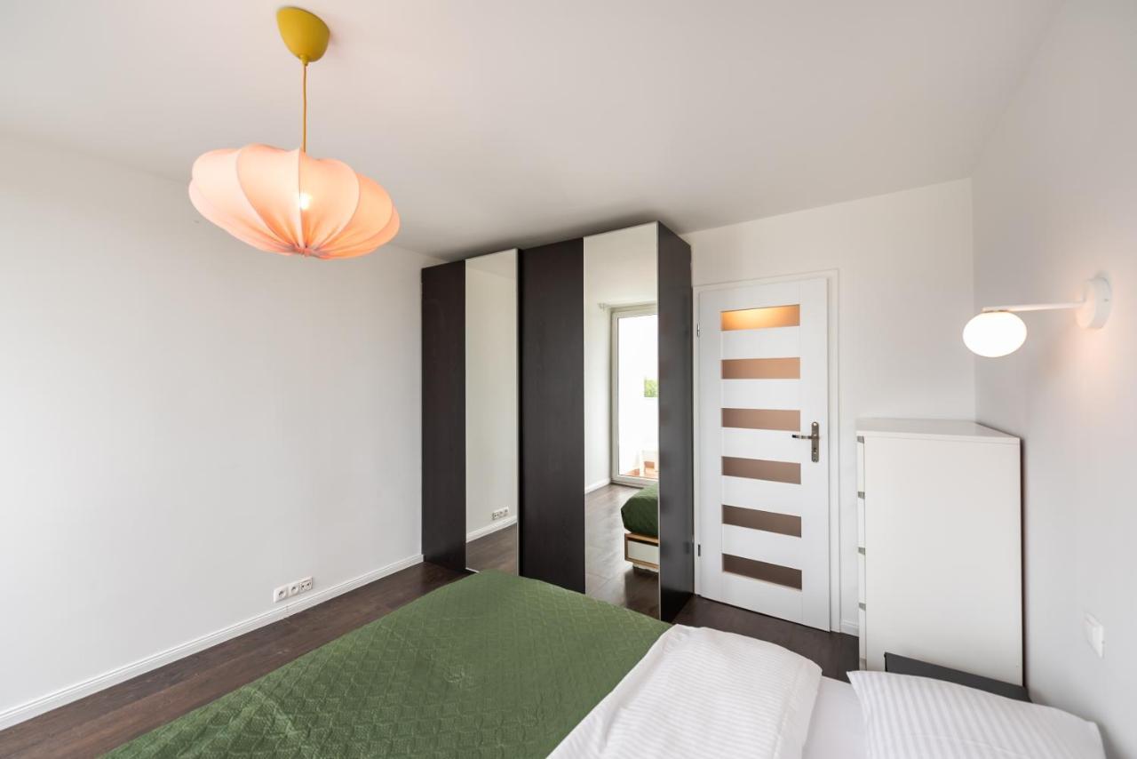 Saska Kepa Green Apartment Варшава Екстериор снимка